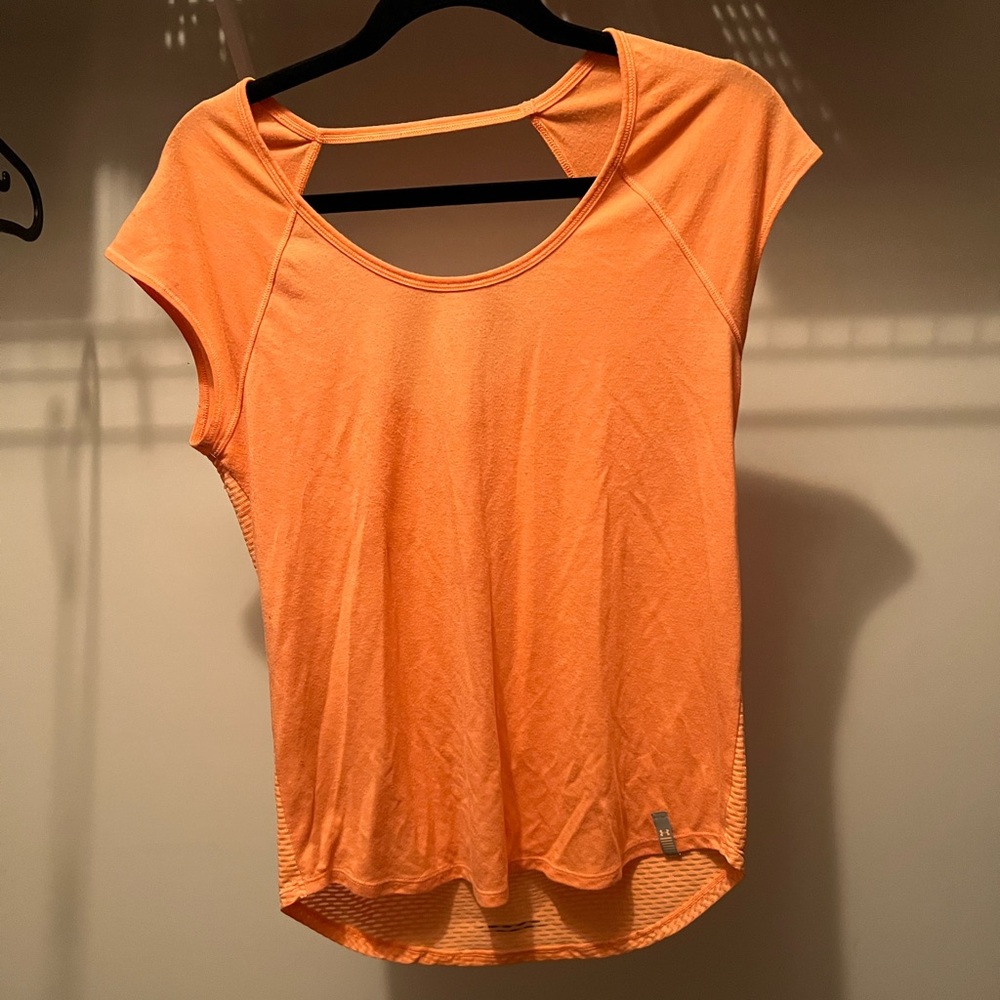 Sports t shirt